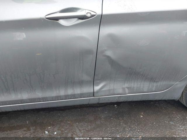 Hyundai ELANTRA Se Image 9