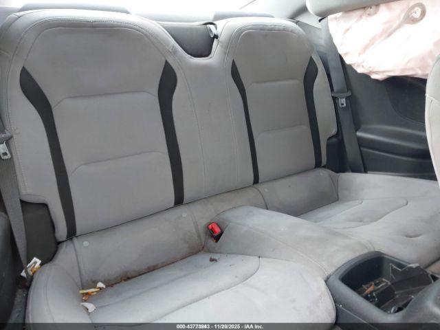 Chevrolet Camaro Image 2