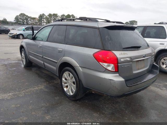 Subaru Outback 2.5i Limited Image 7