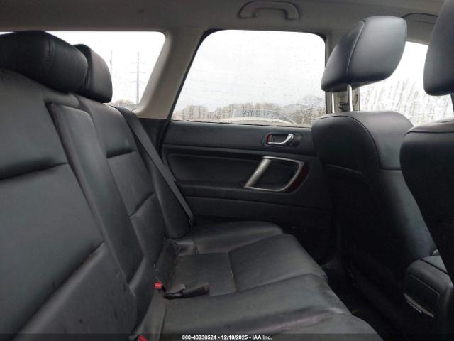 Subaru Outback 2.5i Limited Image 6