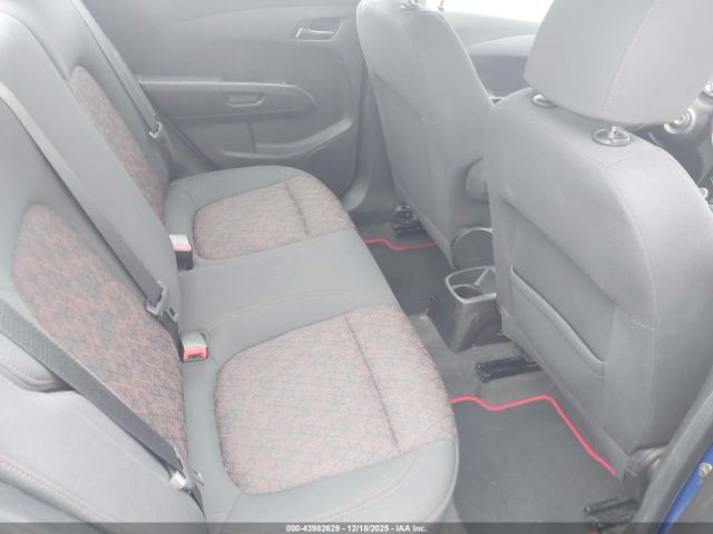 Chevrolet Sonic Lt Auto Image 8