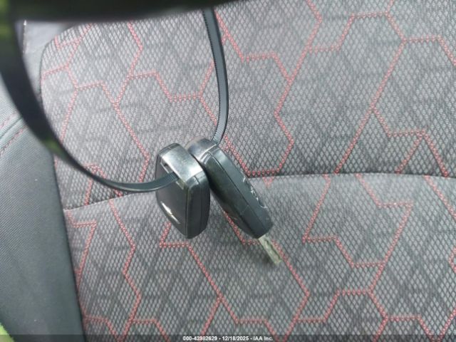 Chevrolet Sonic Lt Auto Image 11