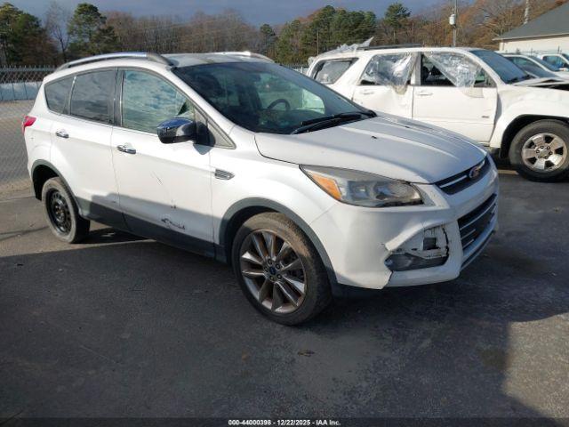  Salvage Ford Escape
