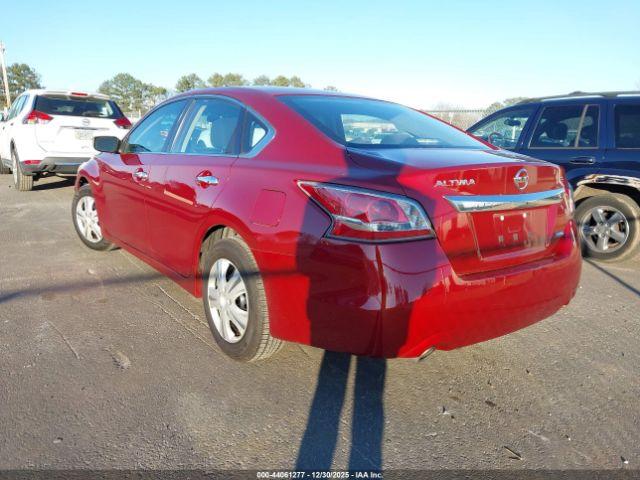 Nissan Altima Image 3