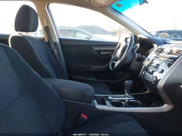 Nissan Altima Image 7