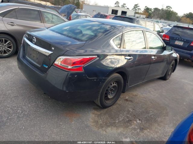 Nissan Altima Image 6