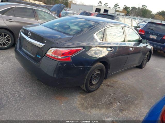 Nissan Altima Image 6