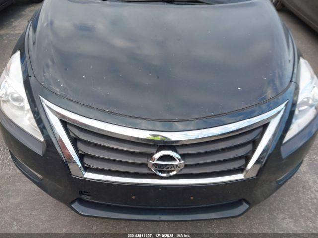 Nissan Altima Image 9