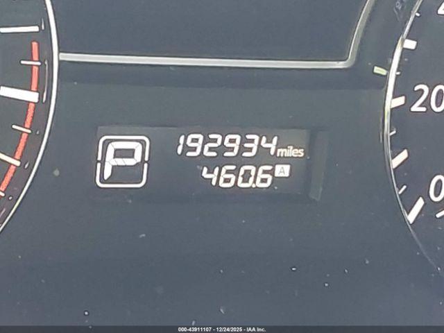 Nissan Altima Image 11