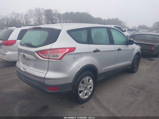Ford Escape S Image 9