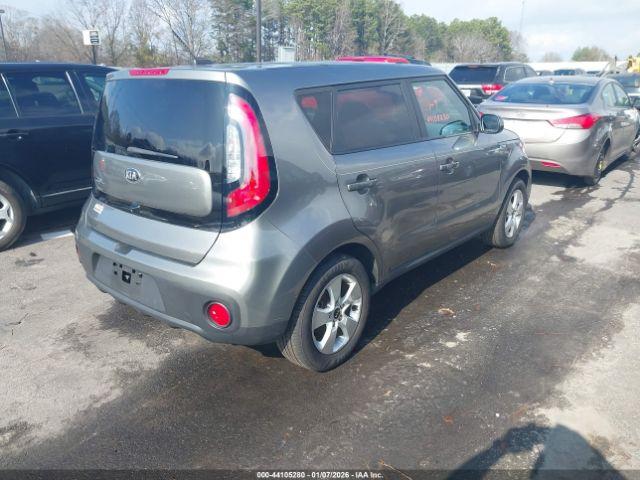 Kia Soul Image 10