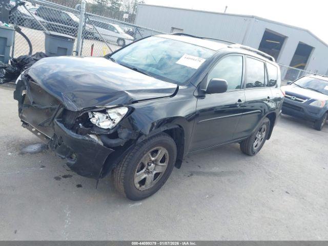 Toyota RAV4 Image 15