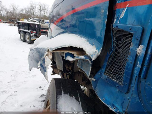 International 9200 Image 3