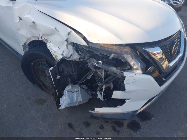 Nissan Rogue S Image 10