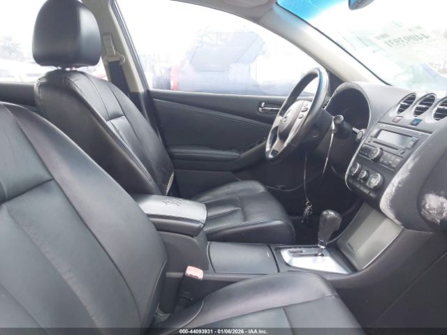 Nissan Altima 2.5 S Image 4