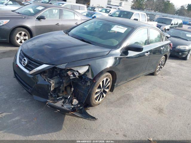 Nissan Altima 2.5 Sv Image 13