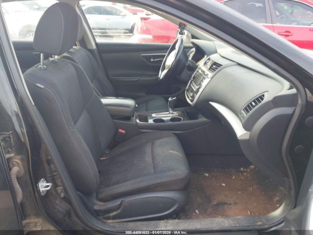 Nissan Altima 2.5 Sv Image 12