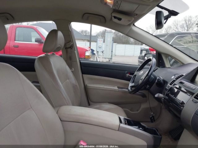 Toyota Prius Image 8