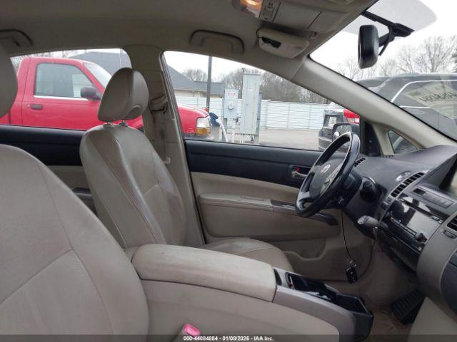 Toyota Prius Image 8