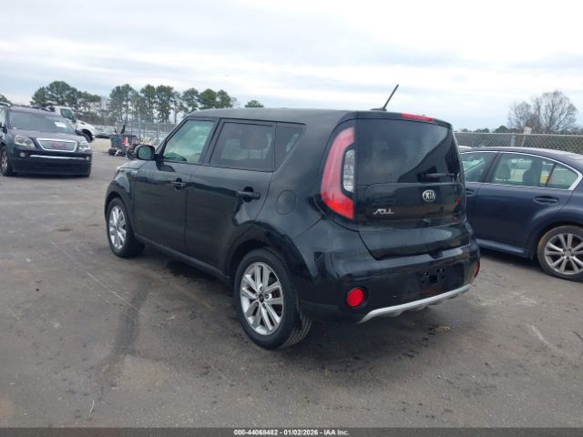 Kia Soul + Image 7