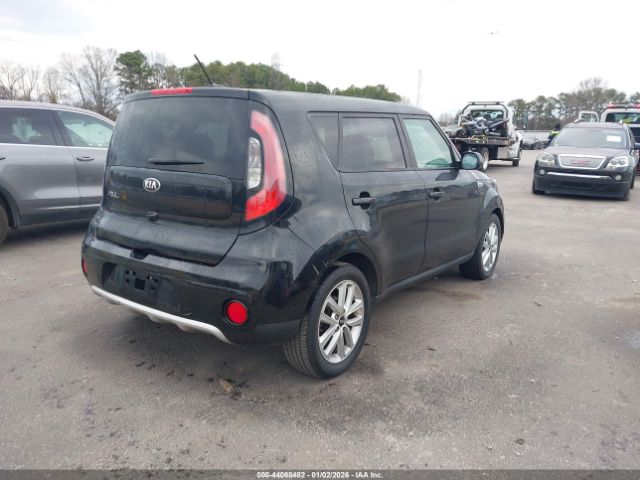Kia Soul + Image 3