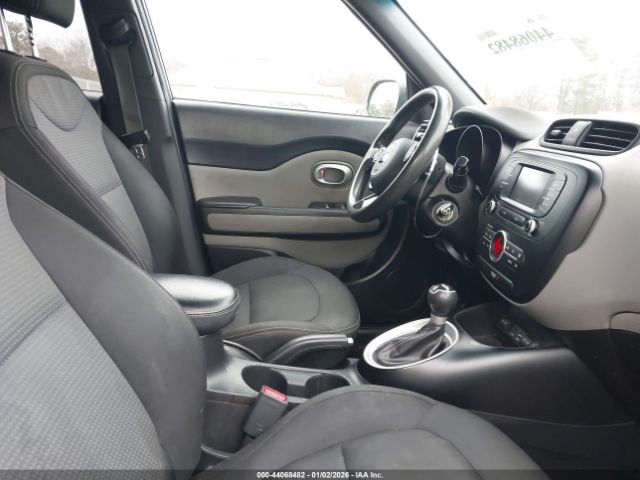 Kia Soul + Image 6