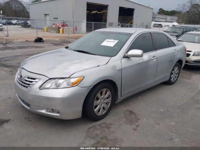 Toyota Camry Xle V6 Image 3