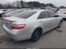 Toyota Camry Xle V6 Image 2