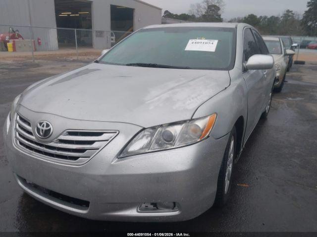 Toyota Camry Xle V6 Image 8