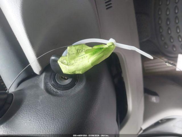 Toyota Camry Xle V6 Image 5