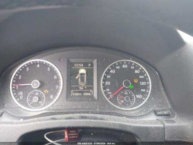 Volkswagen Tiguan S Image 5