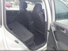 Volkswagen Tiguan S Image 6