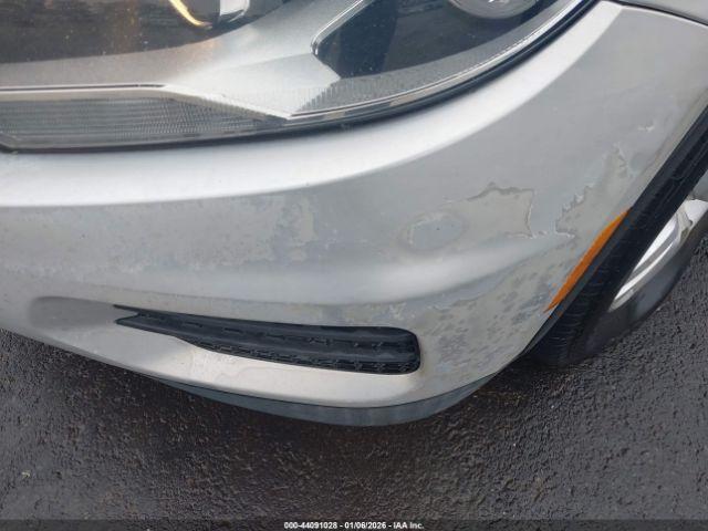 Volkswagen Tiguan S Image 3