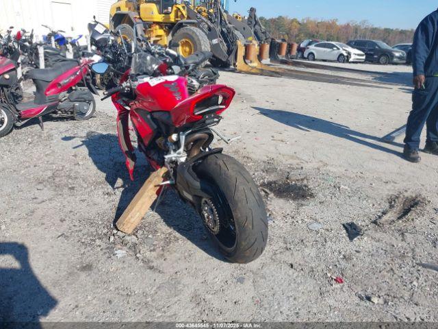 Ducati Panigale V2 Image 5