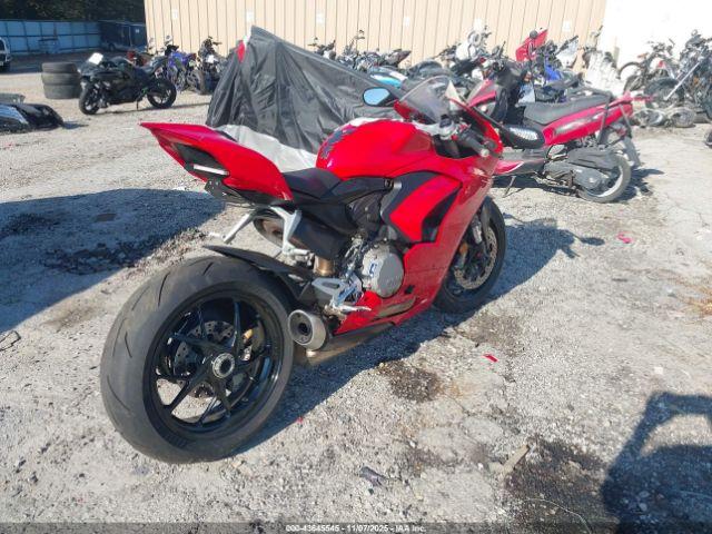 Ducati Panigale V2 Image 10