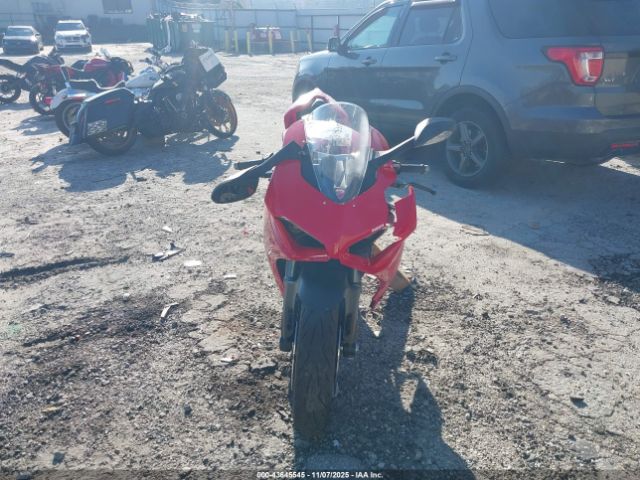 Ducati Panigale V2 Image 3