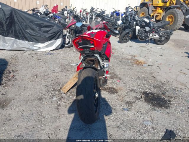 Ducati Panigale V2 Image 7