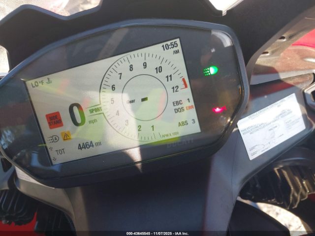 Ducati Panigale V2 Image 4