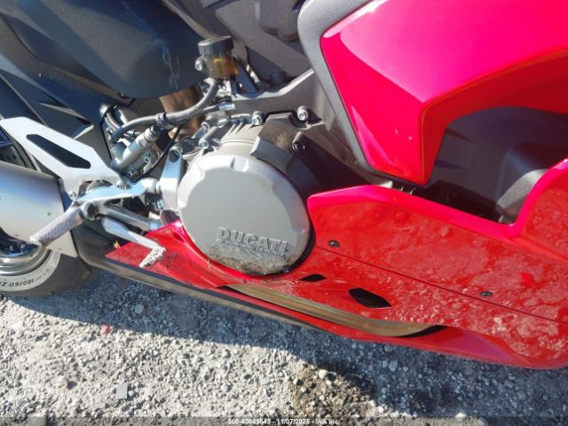 Ducati Panigale V2 Image 9