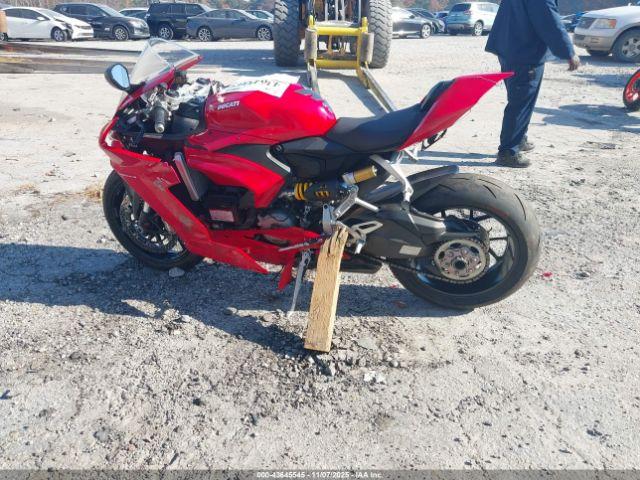 Ducati Panigale V2 Image 11